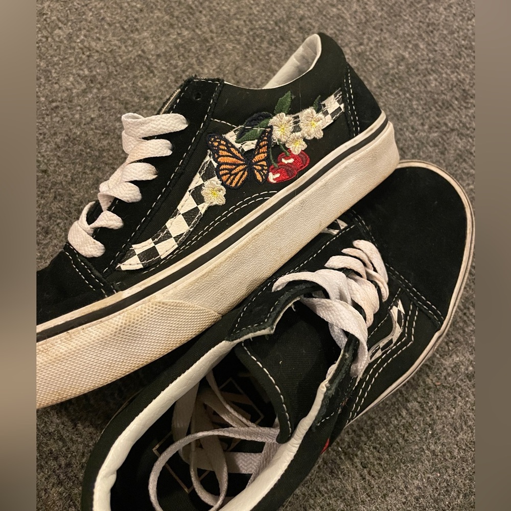 Vans embroidered shoes